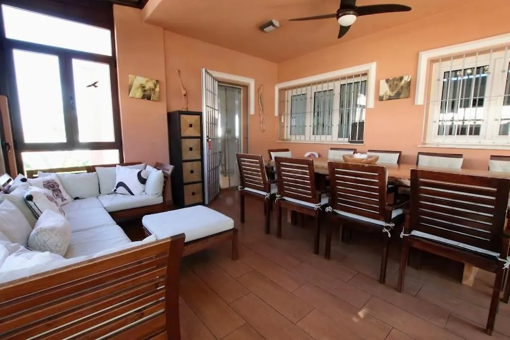 Tess Villa Andalusian Sun Malaga 0*,